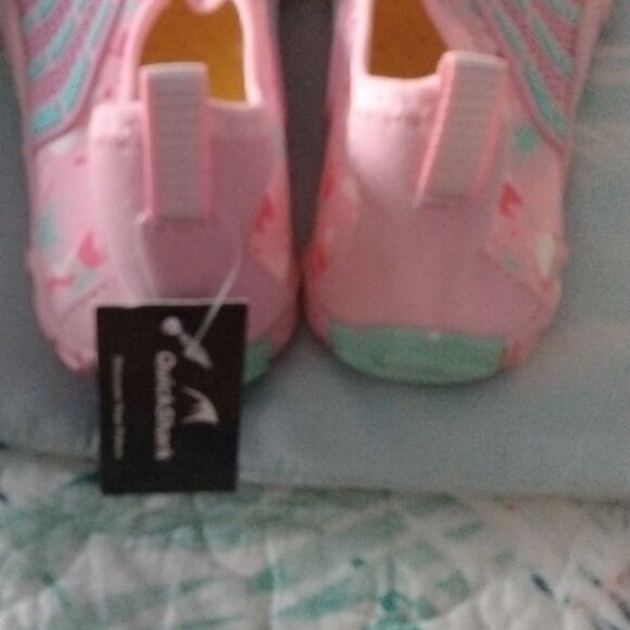 Quickshark    - Picture 2 of 5